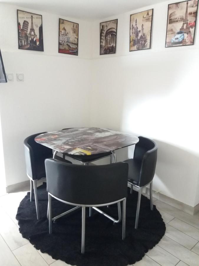 Bianco Nero Appartamento Ni Exteriér fotografie